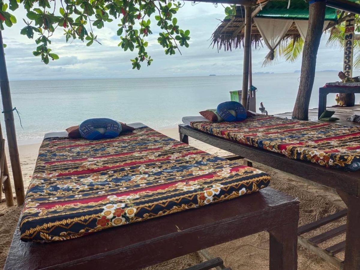 Lanta Riviera Beach Resort Koh Lanta Bagian luar foto