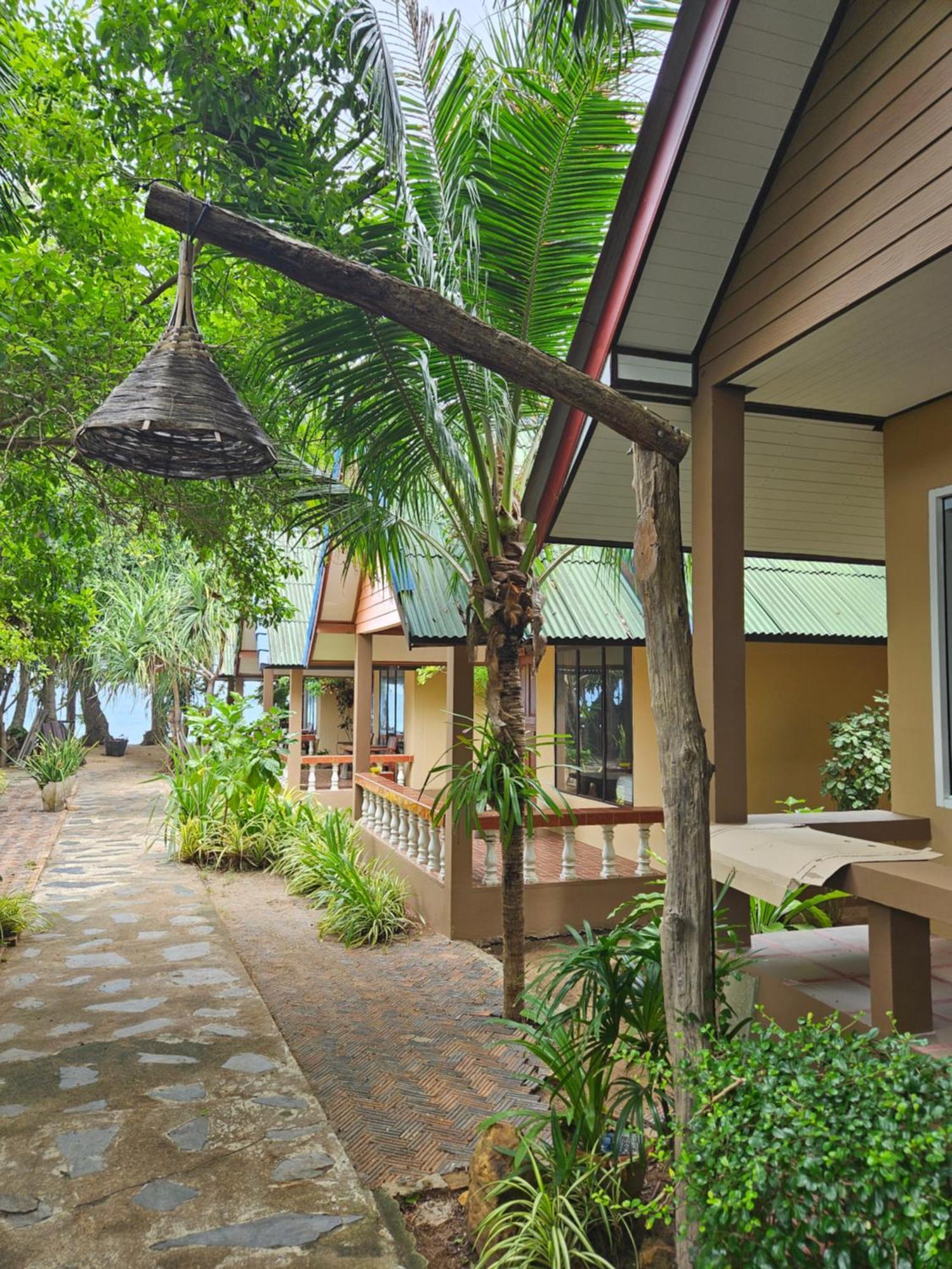 Lanta Riviera Beach Resort Koh Lanta Bagian luar foto