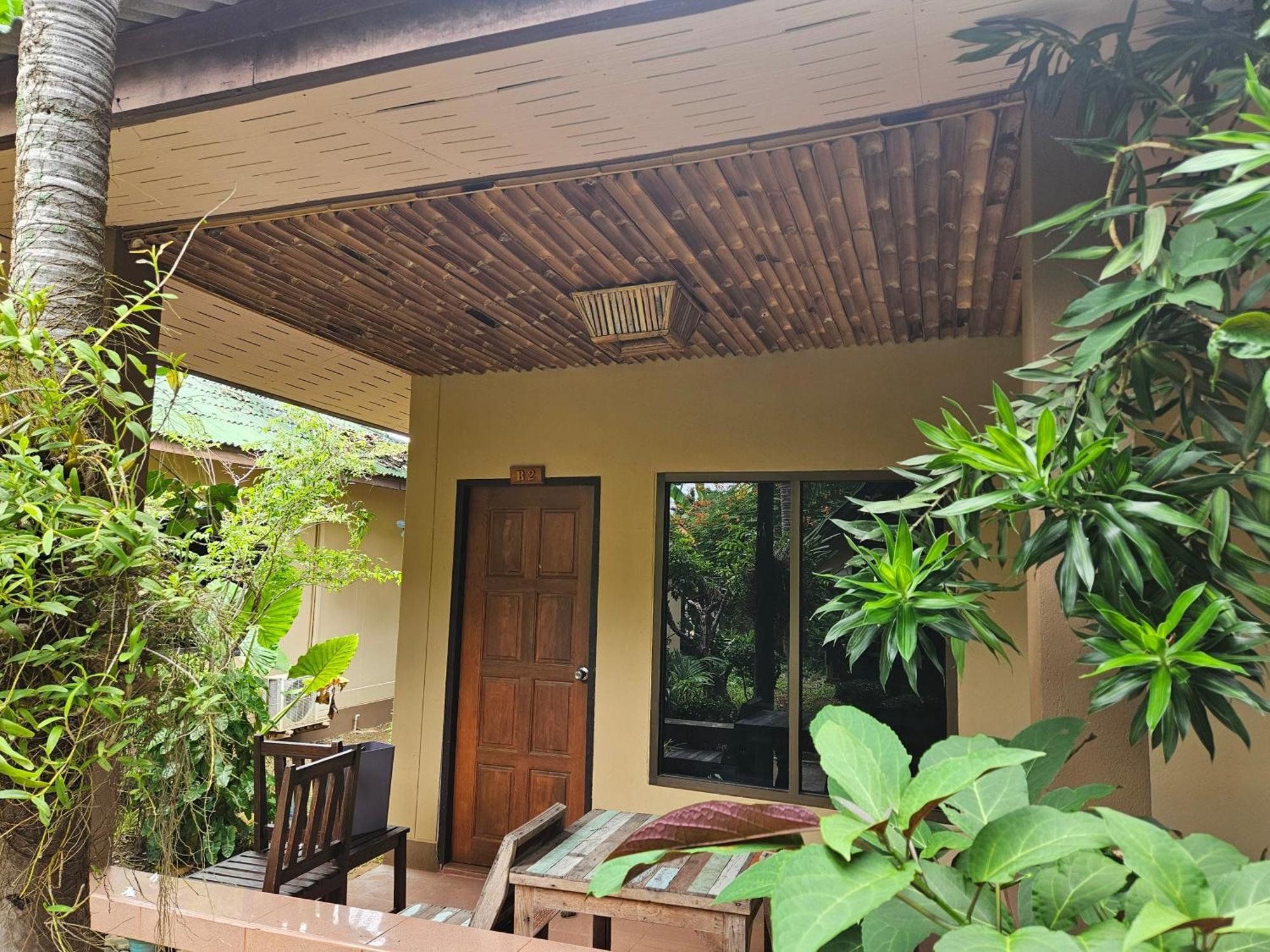 Lanta Riviera Beach Resort Koh Lanta Bagian luar foto